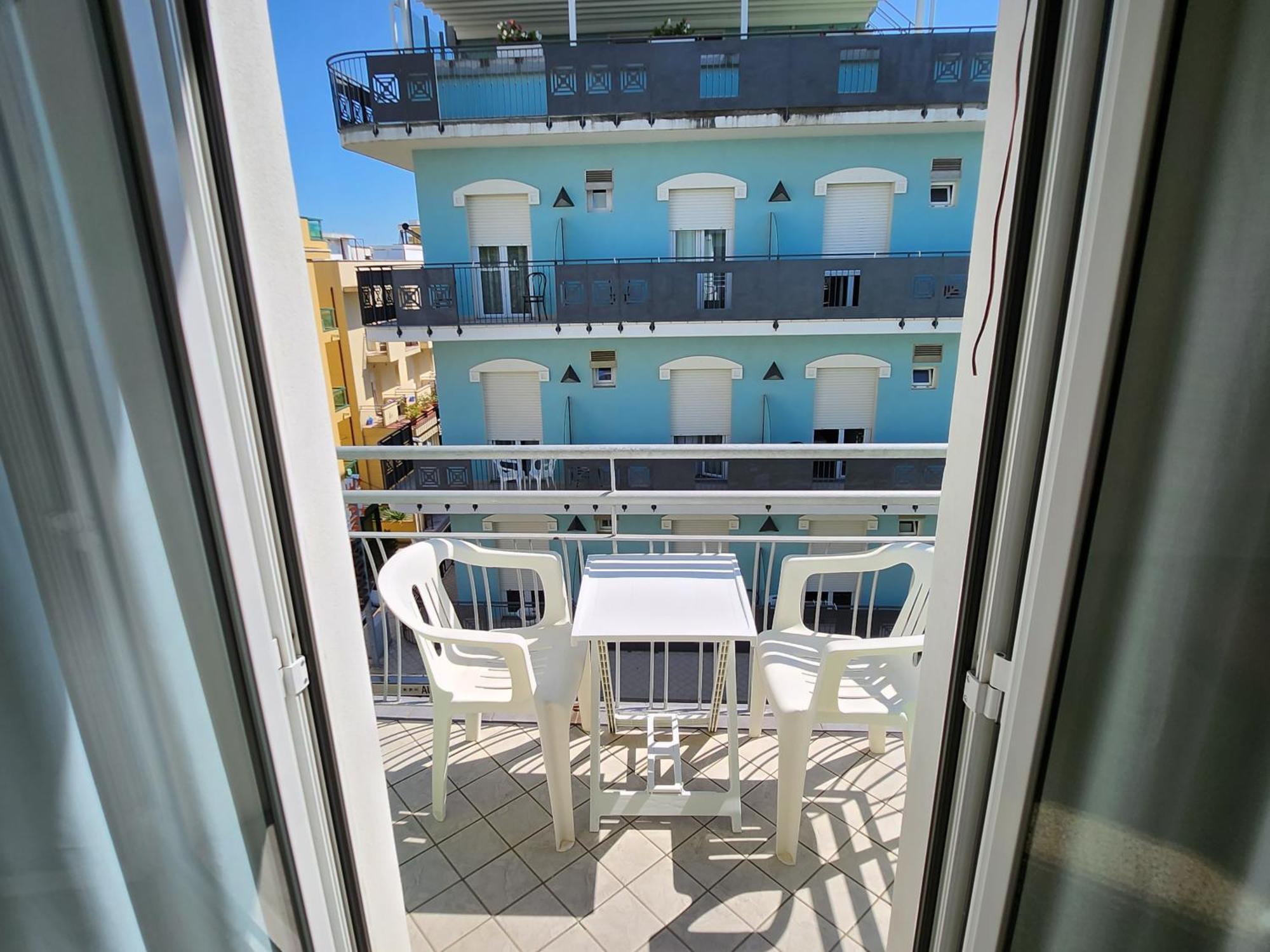 Alevon Hotel Rimini Ngoại thất bức ảnh