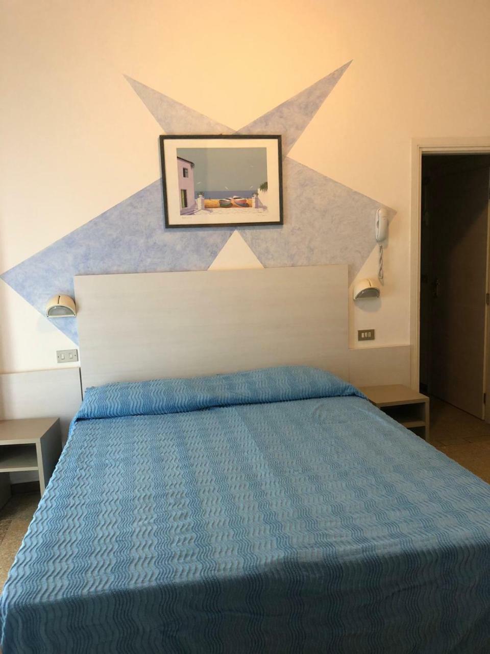 Alevon Hotel Rimini Ngoại thất bức ảnh